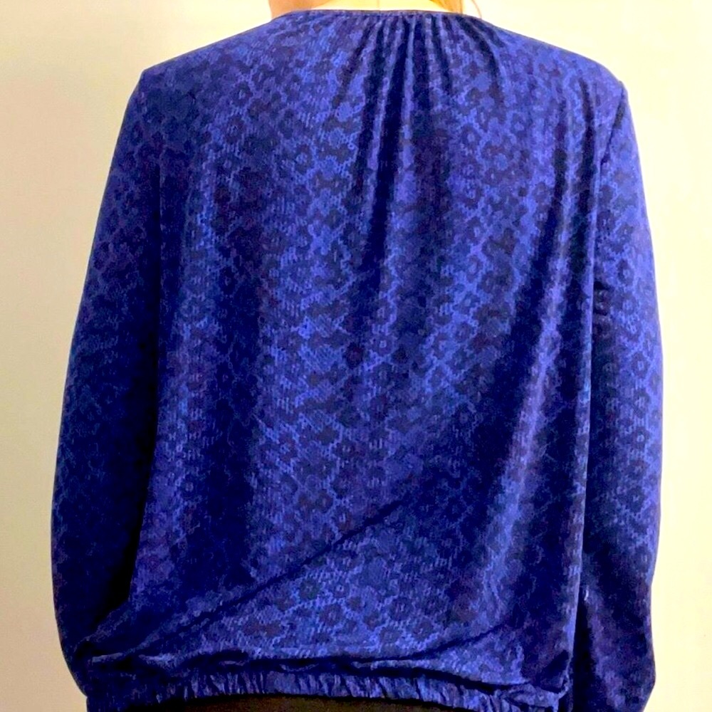 Michael Kors Royal Blue W/black pattern throughout Size Medium - Picture 2 of 8